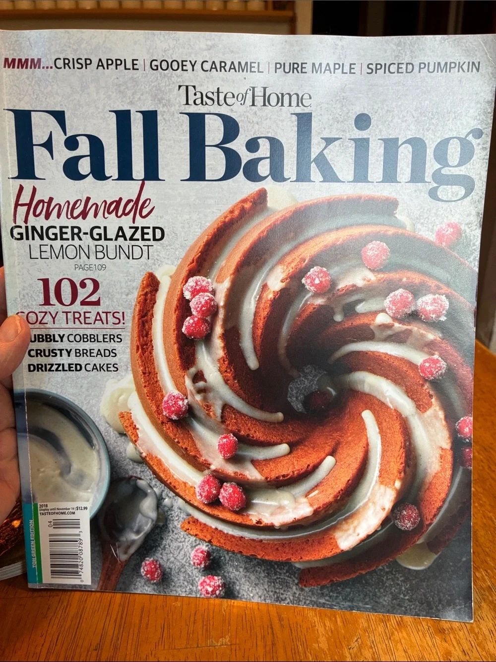 Taste of Home Fall Baking cookbook & Holiday Baking cookbook magazine set